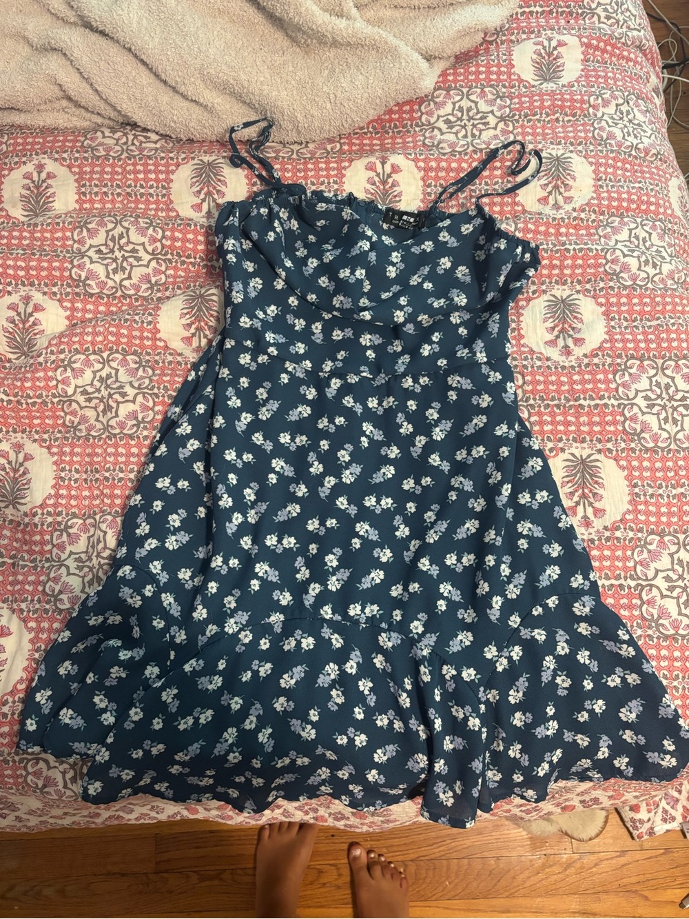 Francesca's Collections Navy Blue Floral Mini Dress